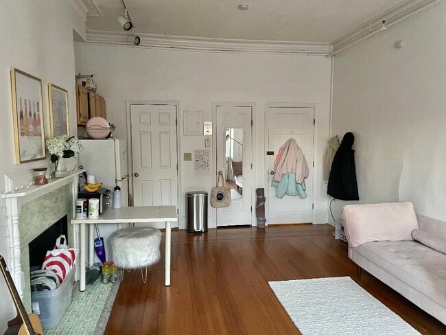 Photo - 1077 Beacon St Unit 4