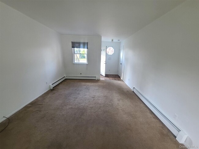 Photo - 4 E Walnut St