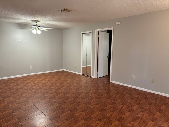 Photo - Spacious 3 bedroom, 2 bathrooms multiplex unit.