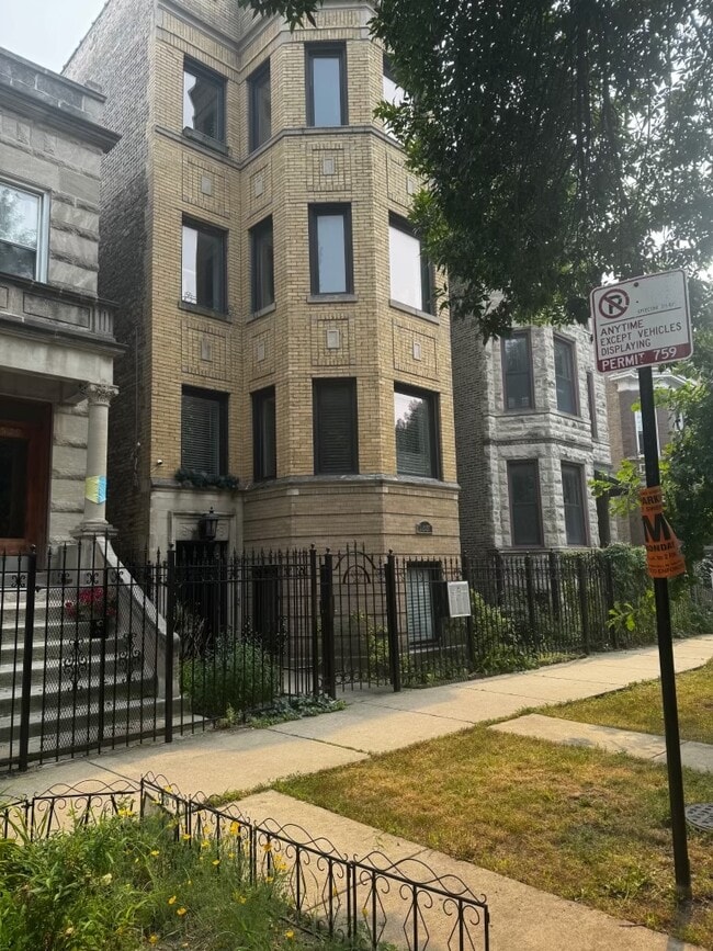 Building Photo - 2531 W Cortez St Unit 1