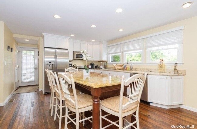 Photo - 748 Ocean Breeze Walk
