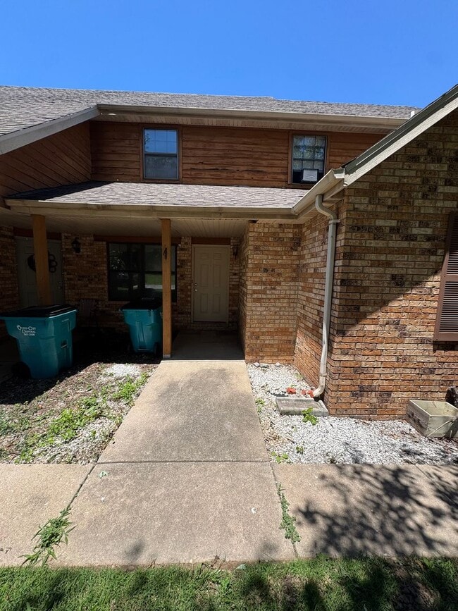 Building Photo - 2991 W Village Ln Unit 2991 B