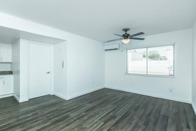 Photo - The Wave Apartments