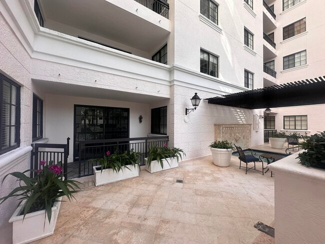 Photo - 233 S Federal Hwy Unit 208