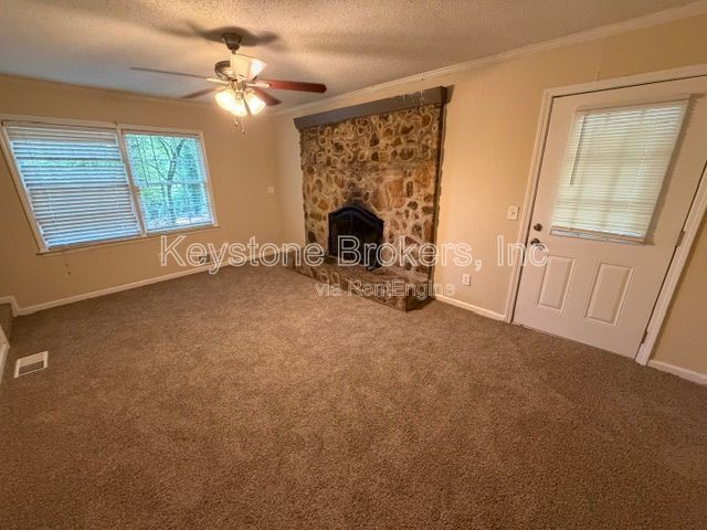 Photo - 3050 Scott Rd