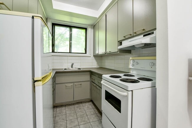 Photo - 3250 Av. Van Horne Unit 1