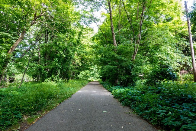 Photo - Imperial Court Apartments