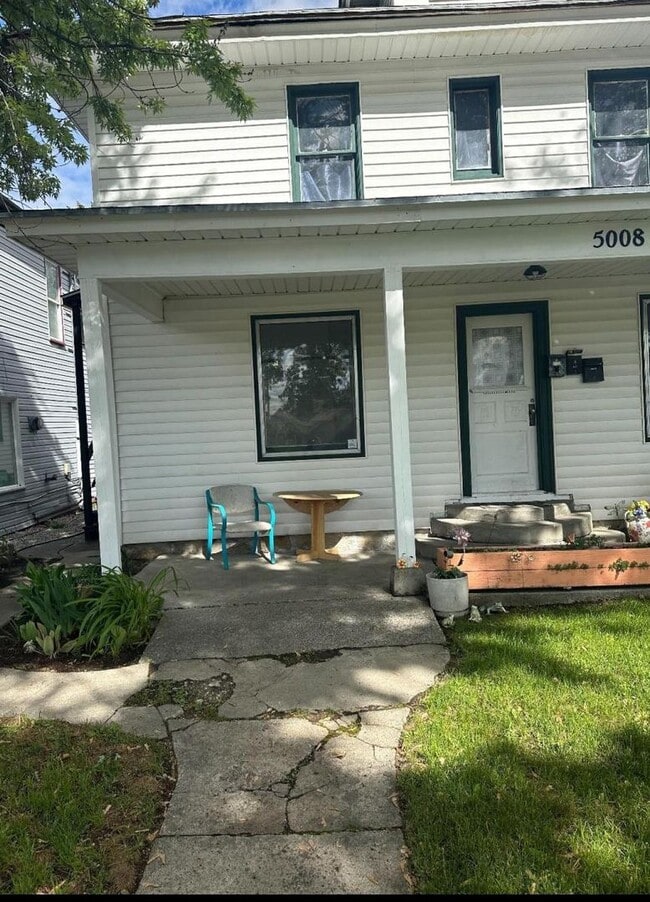 Building Photo - 5008 N Nelson St Unit #B Rental