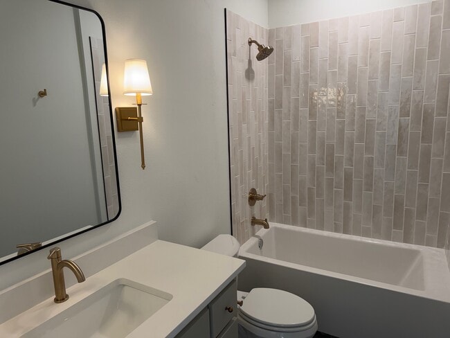 Photo - 401 Birmingham St SE