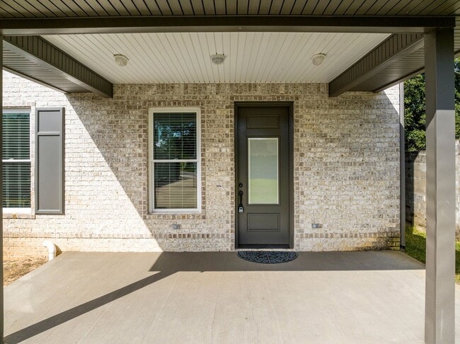 Photo - Luxury Furnished Rental in Bluewater Bay...Just steps from the water!!