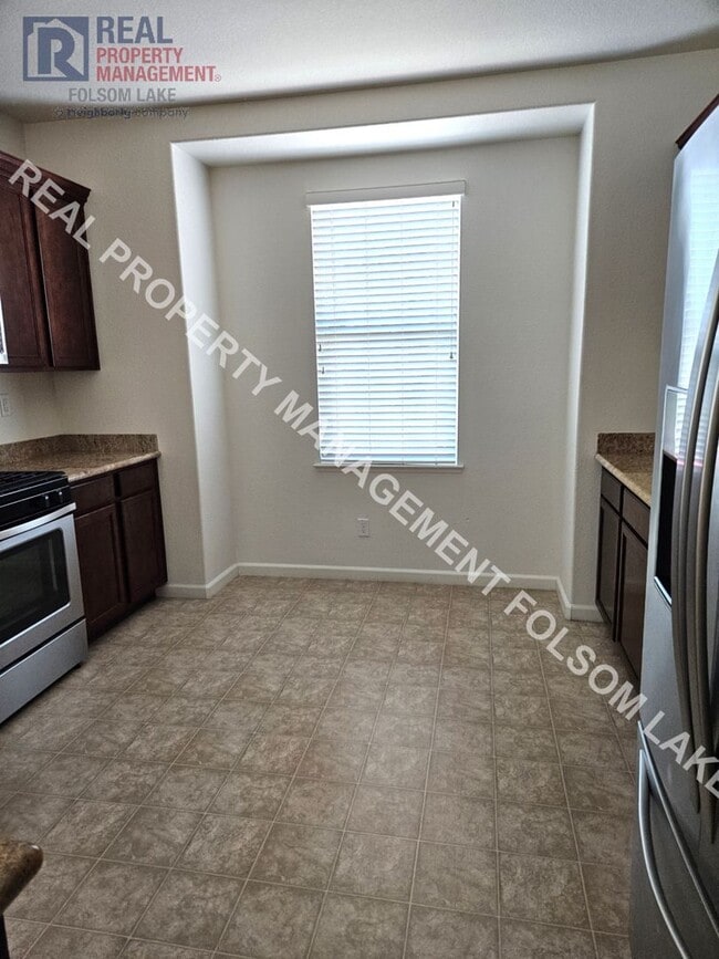 Photo - 146 Barnhill Dr