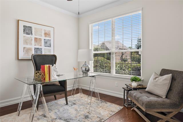 Photo - 2911 Redfern Dr