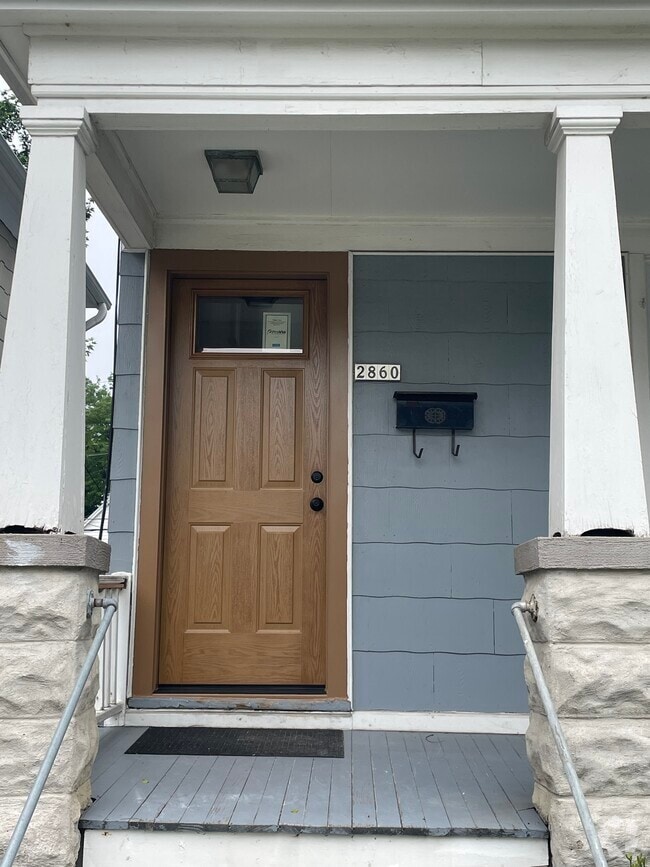 Building Photo - 2860 S Delaware Ave Unit 2860 Rental