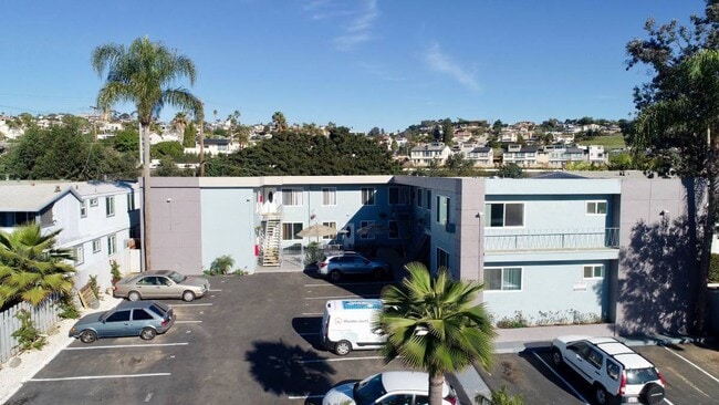 Del Rey Apartments