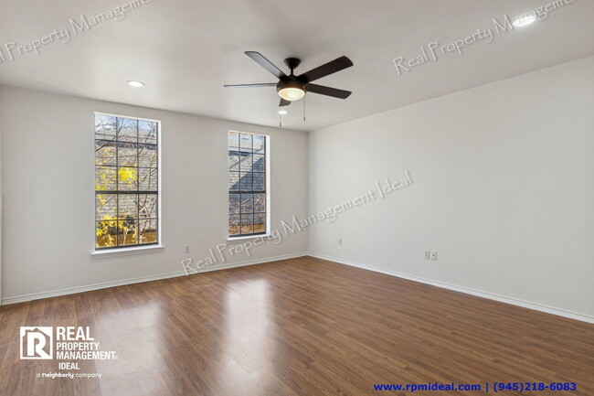 Photo - 4111 Herschel Ave Unit 2