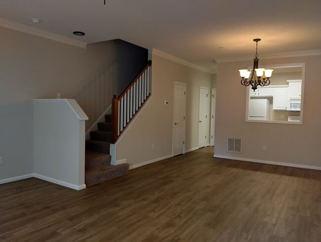 Photo - 3109 Craig End