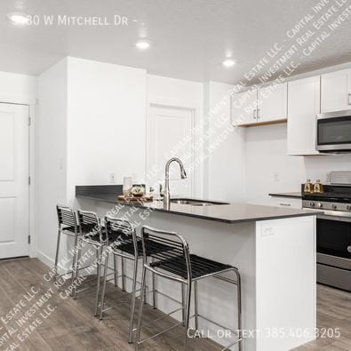 Photo - 3480 W Mitchell Dr