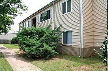 Parkwood Apartments