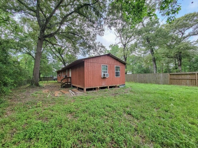 Building Photo - 20272 Forest Woods Ln
