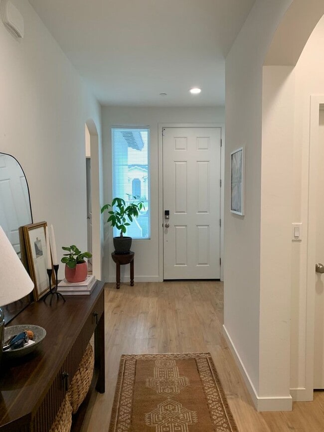 Photo - Beautiful Nearer Home in SE Bakersfield W/...