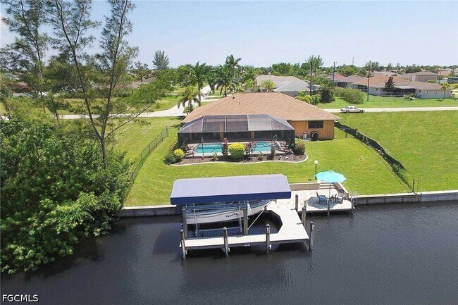 1403 SW 40th Terrace