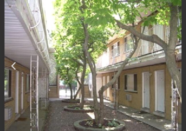 Photo - 2530 W Foster Ave Unit 208