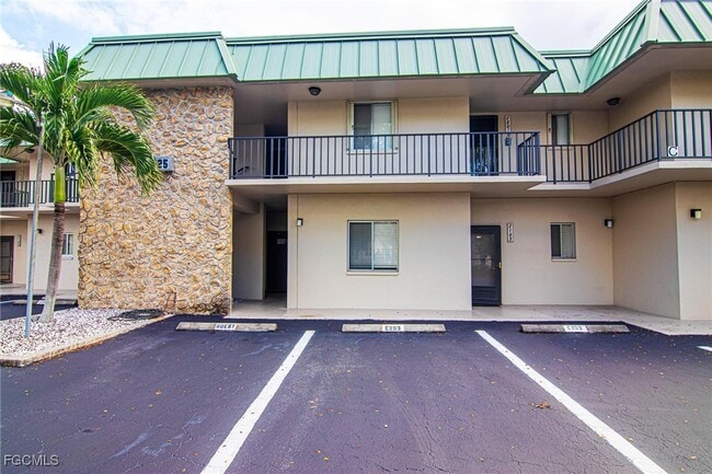 Building Photo - 6725 Winkler Rd Unit 203C Rental