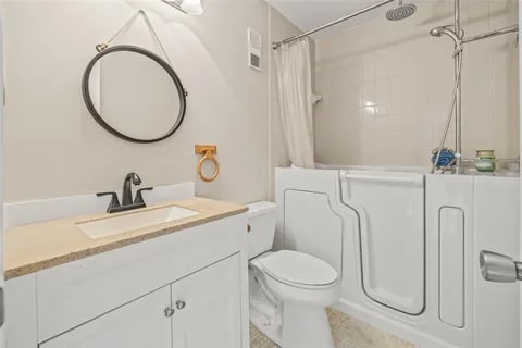 Photo - 416 Windrush Bay Dr