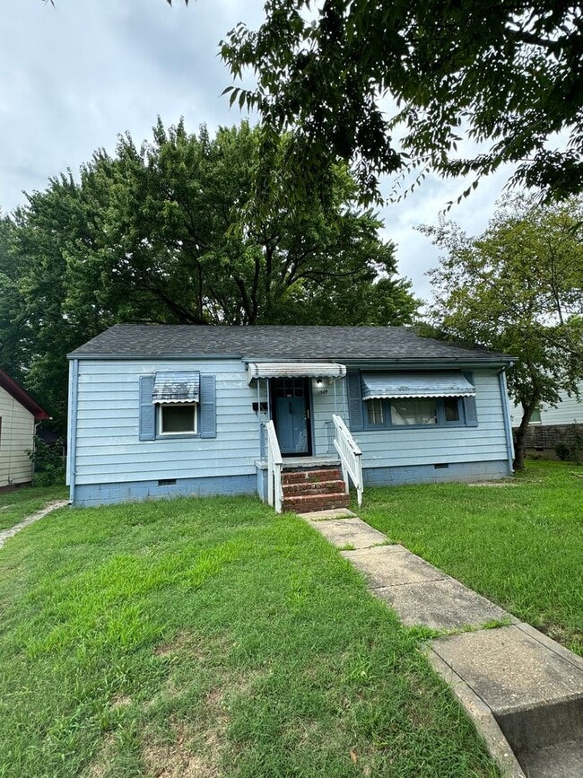 Building Photo - 3 bed 1 bath House in central Richmond