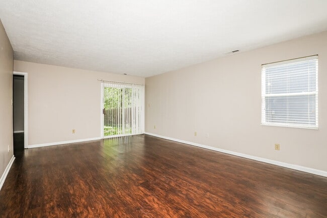 Photo - 5149 Emmert Dr