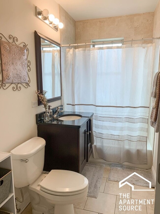 Photo - 3812 N Sheffield Ave Unit 3N