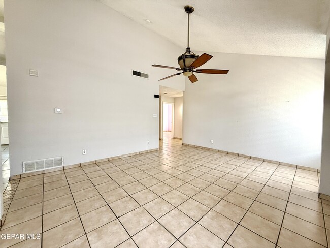 Photo - 11992 Dragon Crest Dr