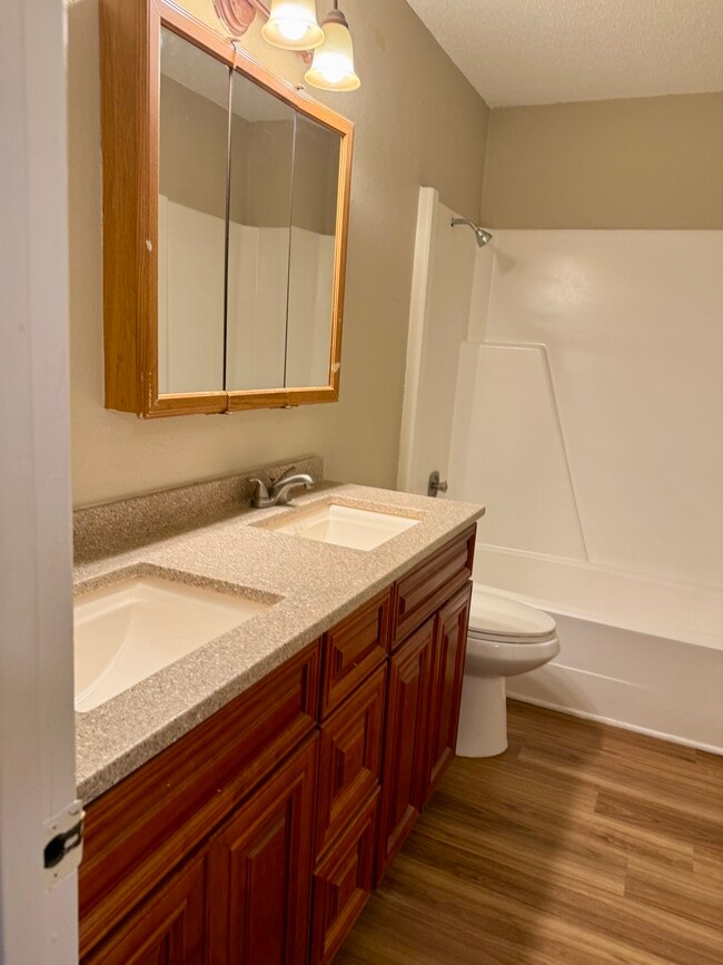 Photo - 104 Milann St Unit A