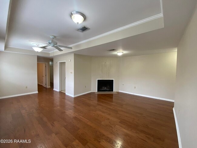 Photo - 5133 Sleepy Hollow Dr