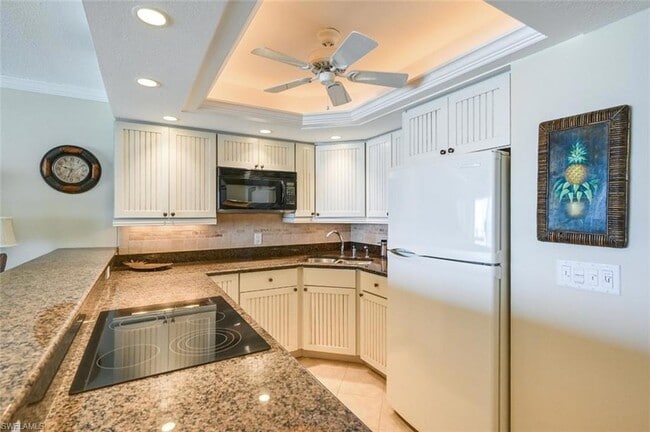 Photo - 25850 Hickory Blvd