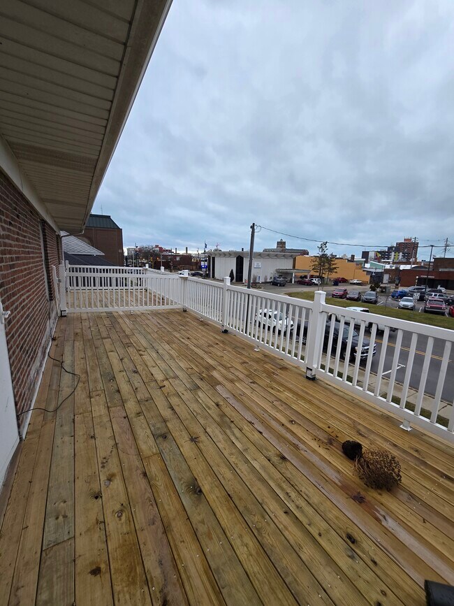 Photo - 720 Broad St Unit 4