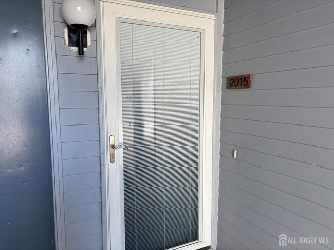 Photo - 2015 Aspen Dr