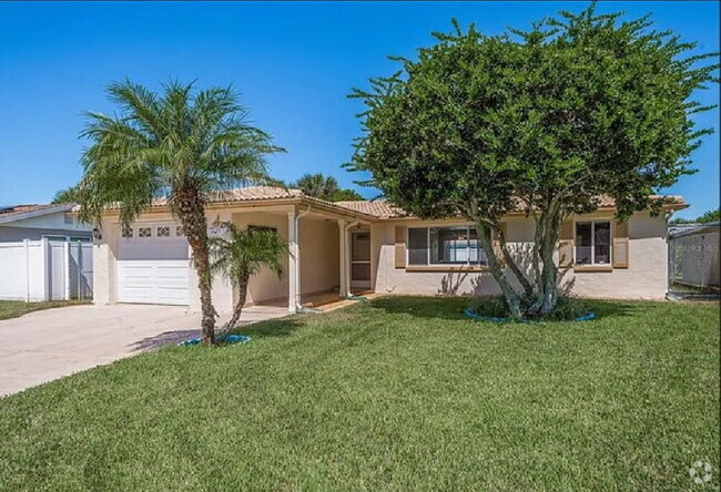 Building Photo - Beautiful 2 bed, 2 bath home in the sought...