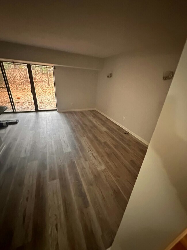 Photo - 2204 Castle Rock Square