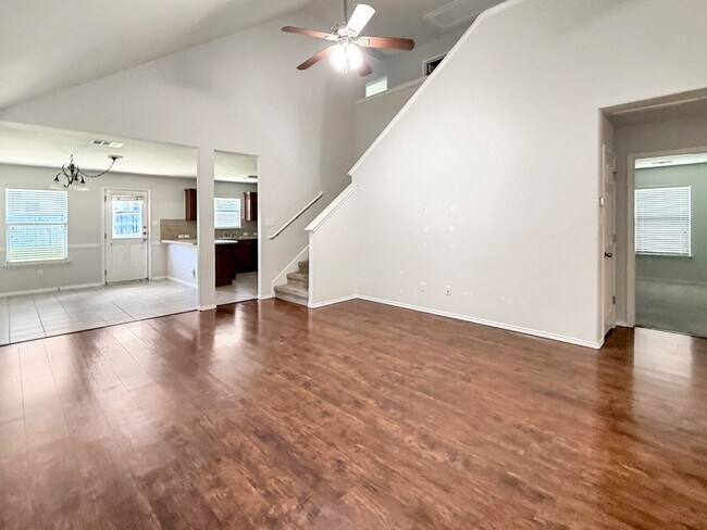 165 Flagstone Trail