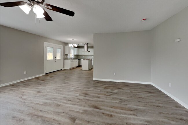 Photo - 16303 Hickory Point Rd