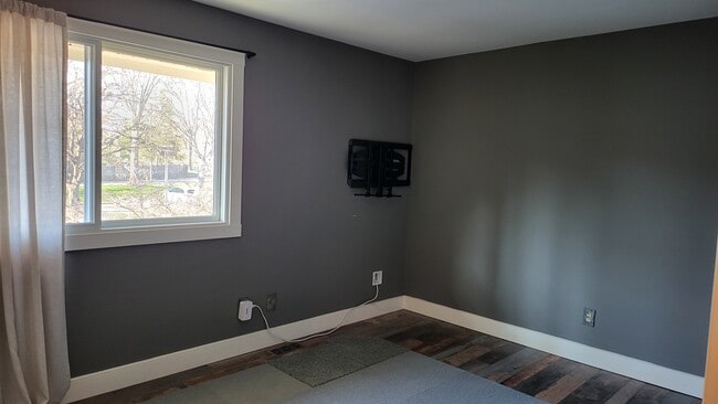 Photo - 348 New Market Ct