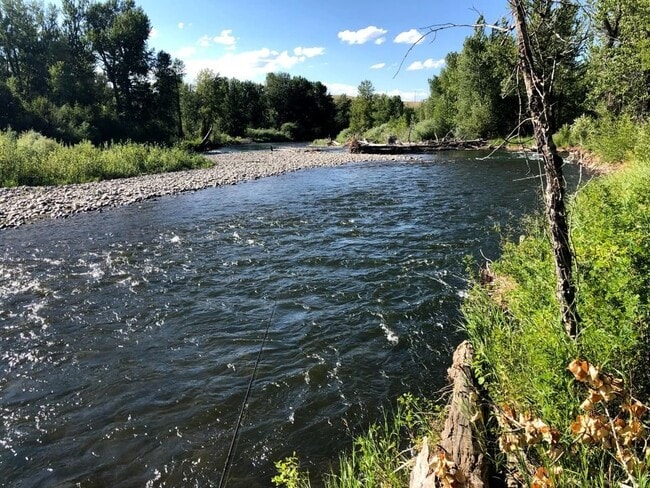 Photo - 148 Eagle Fjord Rd Unidad A Upper