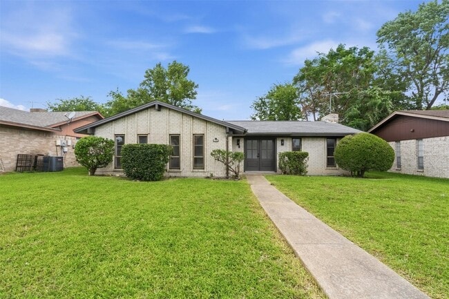 Photo - 1101 Delores Dr