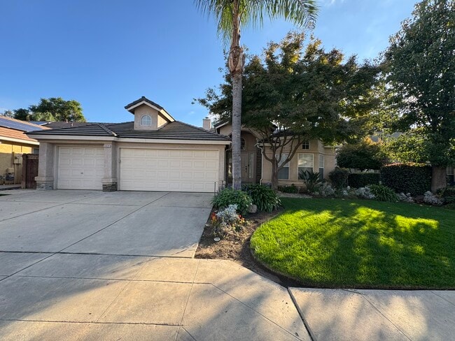 Photo - 2829 E Ryan Ave