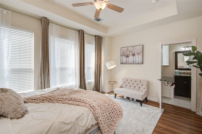 Photo - 738 Link Rd
