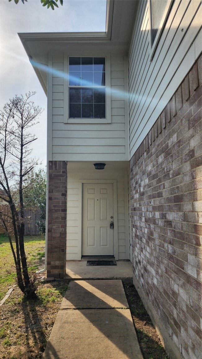 Building Photo - 6819 Highwind Bend Ln