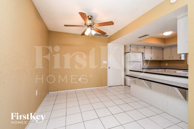 7218 Jasmine Rd