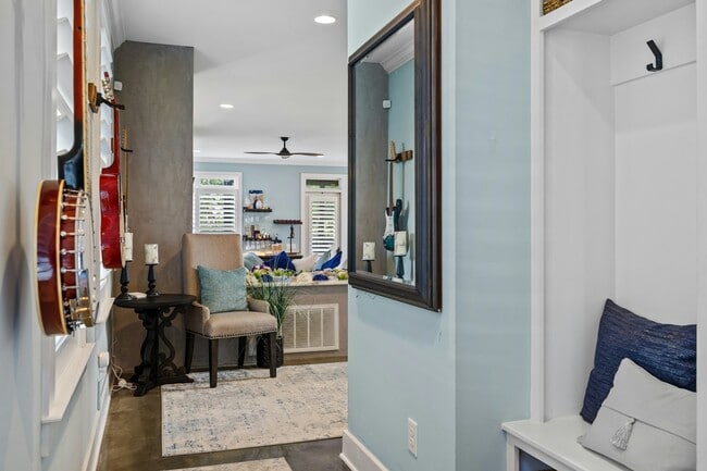 Photo - 1122 Glenview Dr