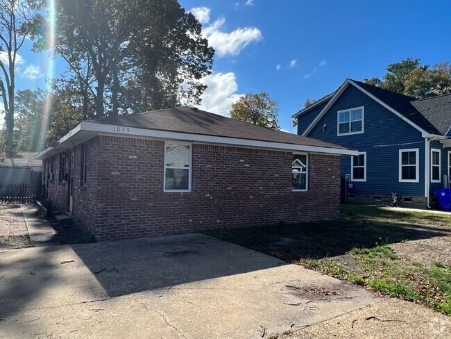Building Photo - Chester,E.1045 Unit #B Rental